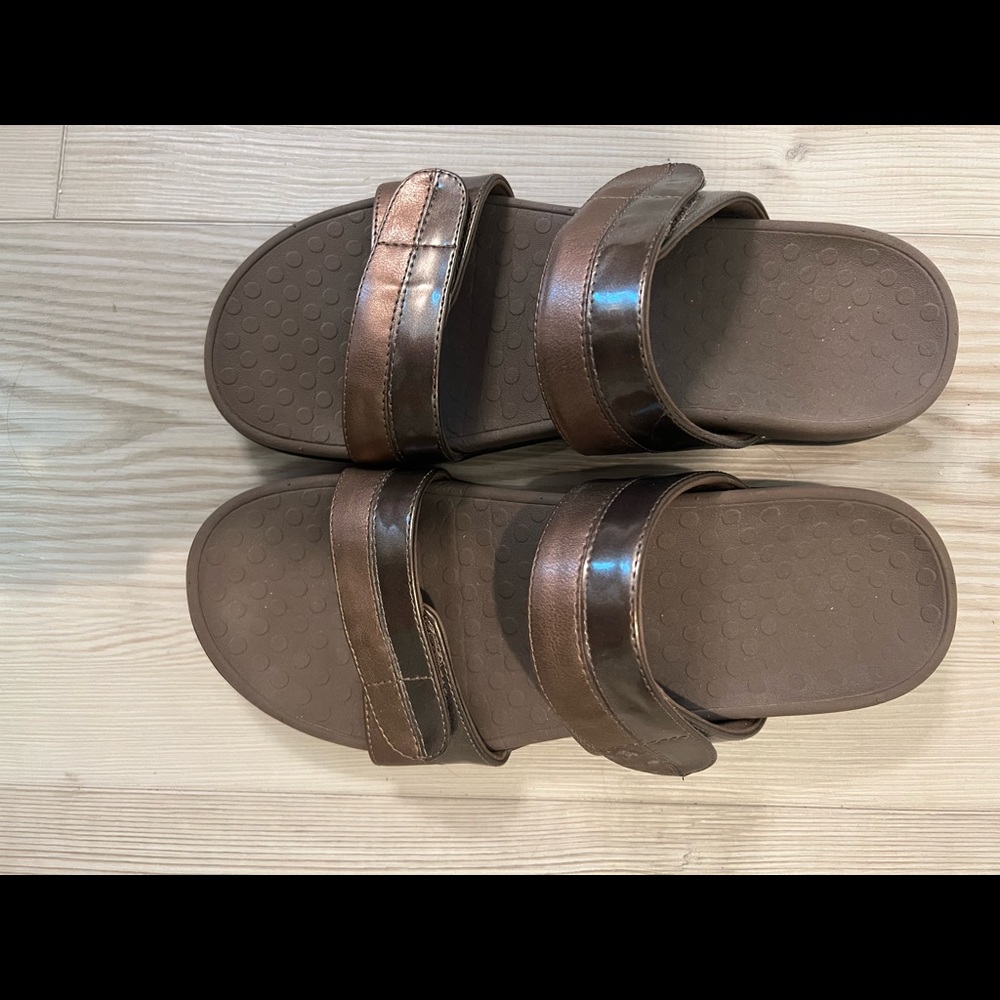 Vionic Sandals, size 10, Brown/Bronze